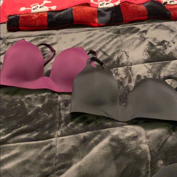 Victoria's Secret Other - 2 Victoria’s Secret lightly lined wireless bras